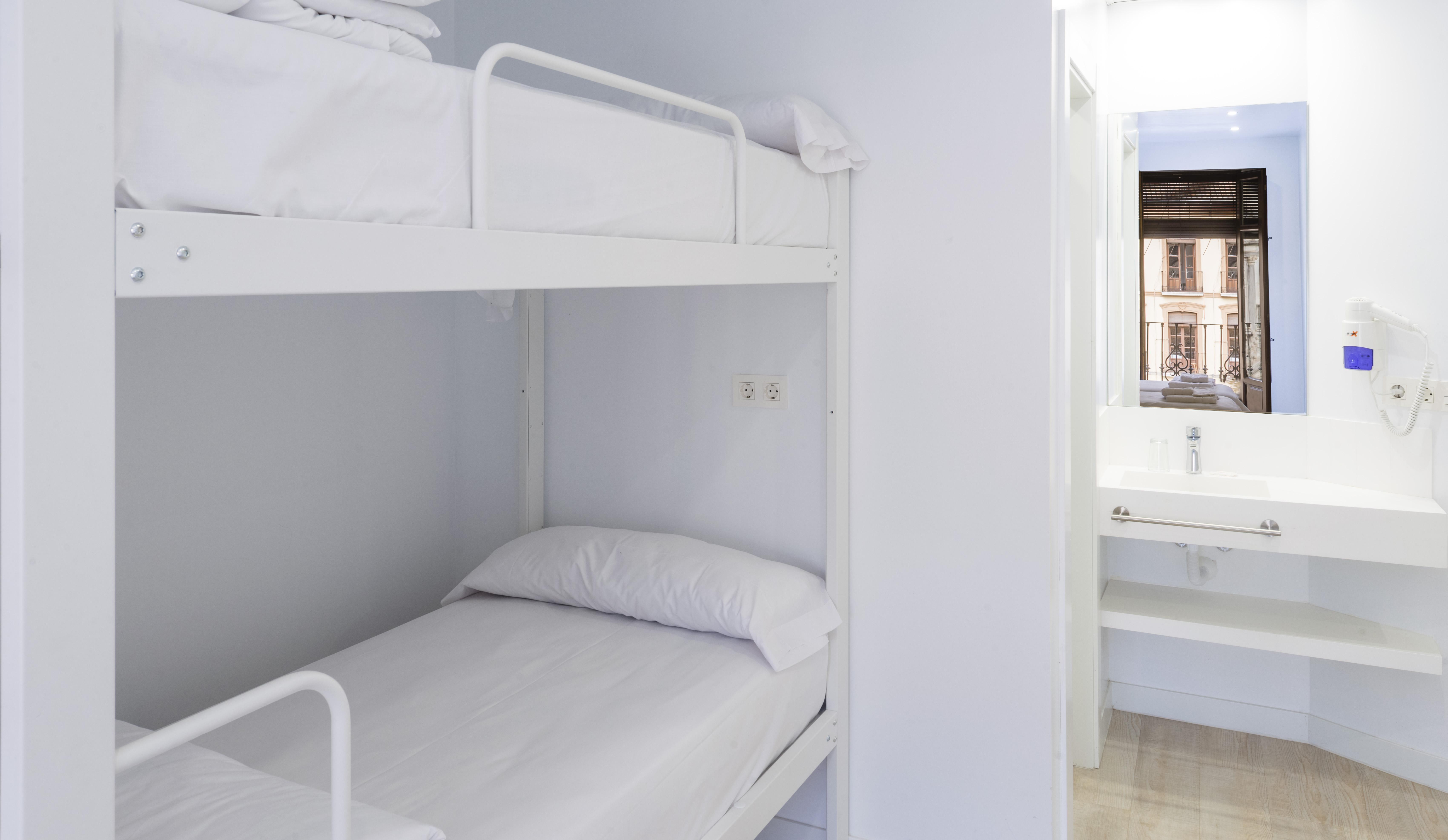 Amc Granada Hostal — Fotos 2